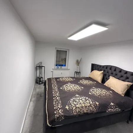 We3 Apartment *