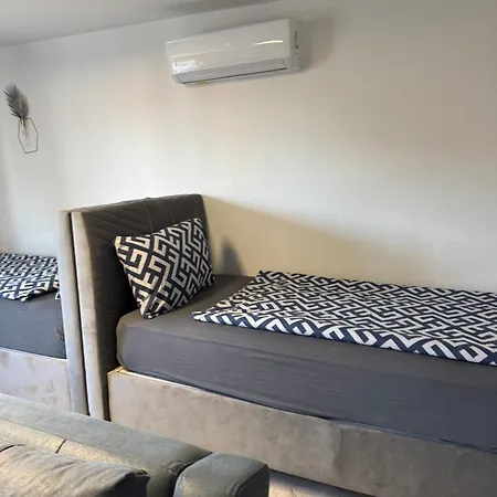 We3 Apartment
